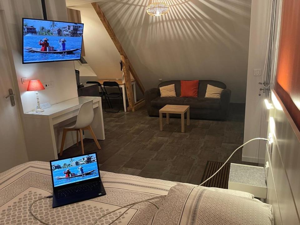 Charmant Studio Tout Confort Cesson Sevigne . Eksteriør bilde